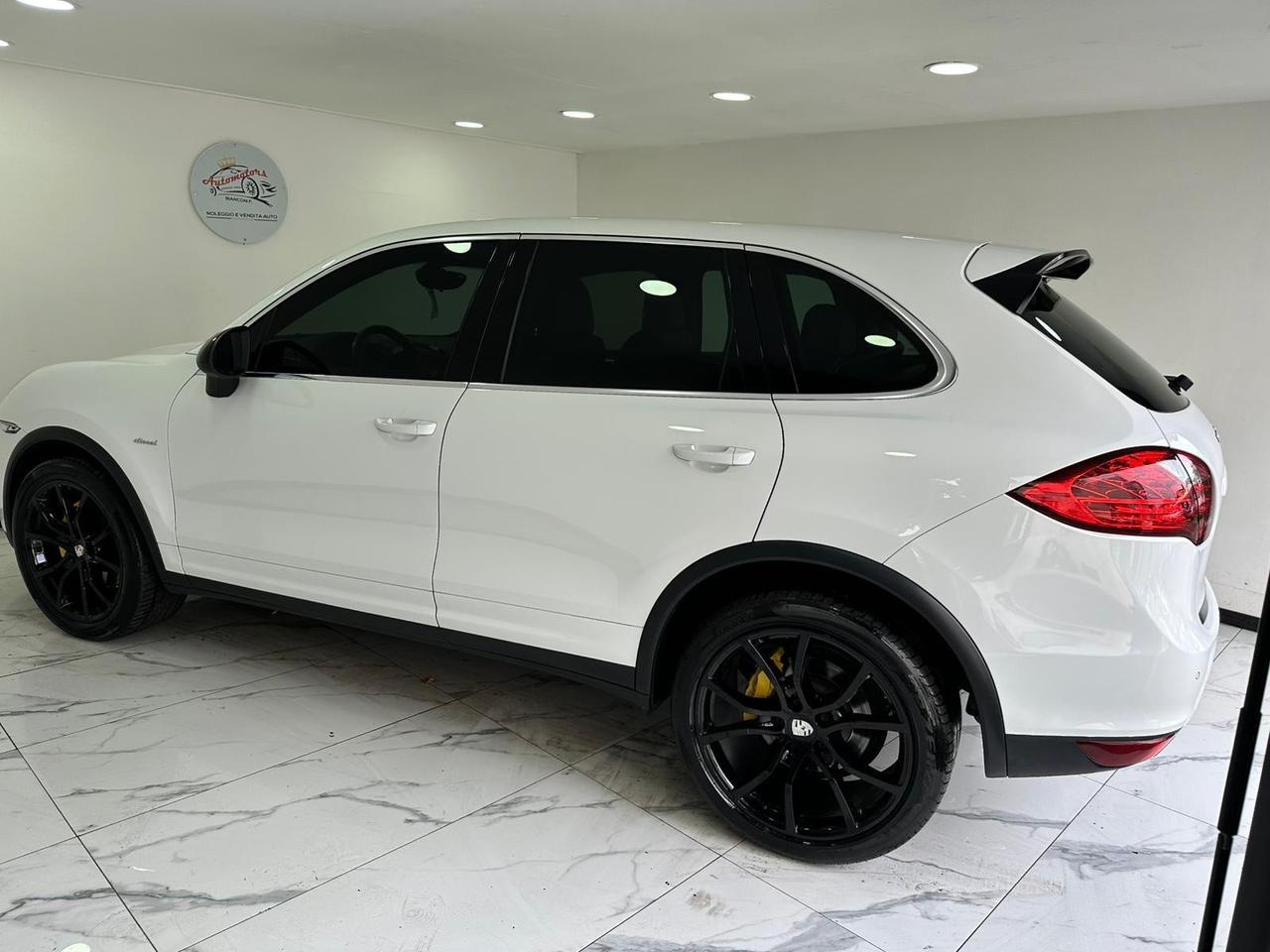 Porsche Cayenne 3.0 Diesel-TIPTRONIC-GARANTITO-2012
