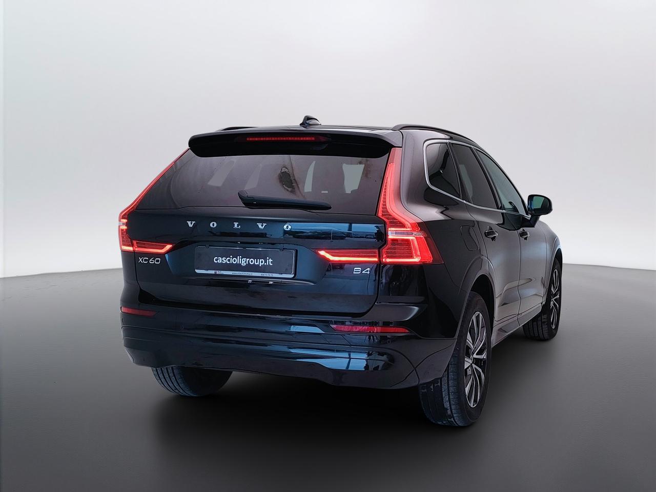 VOLVO XC60 II 2022 - XC60 2.0 b4 Core awd auto