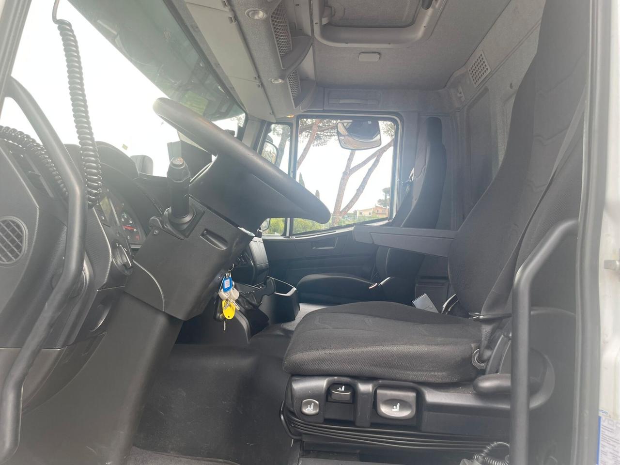 Iveco Stralis 190S360 scarrabile