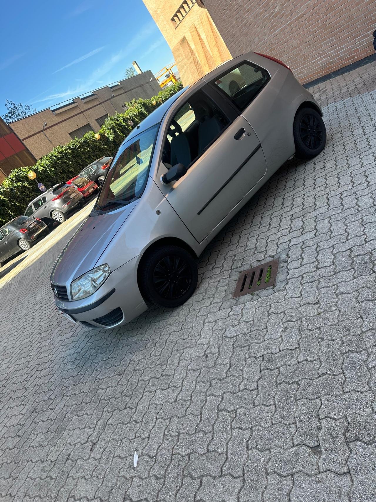 Fiat Punto 1.2 3 porte Active