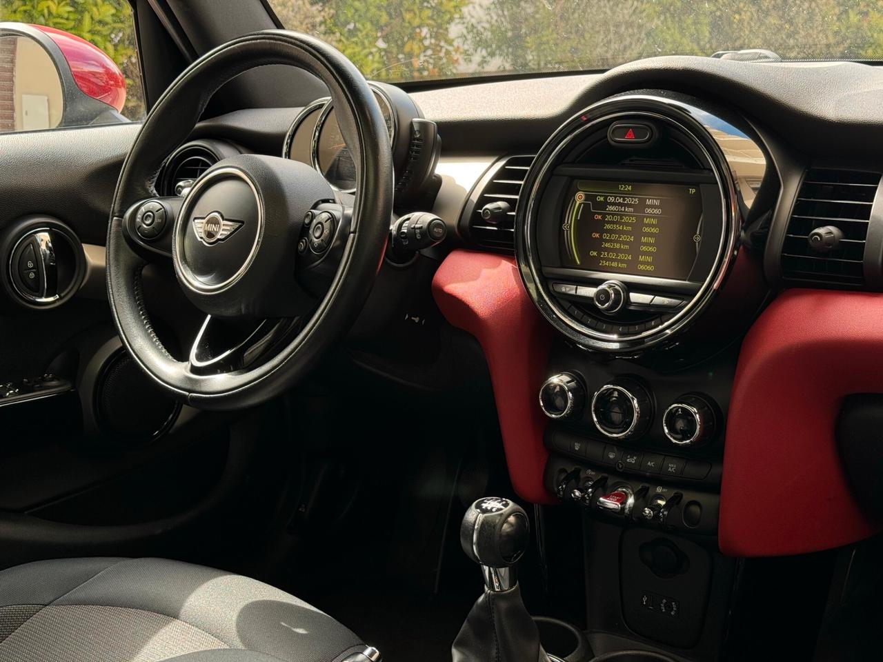 Mini 1.5 Cooper D 116 cv