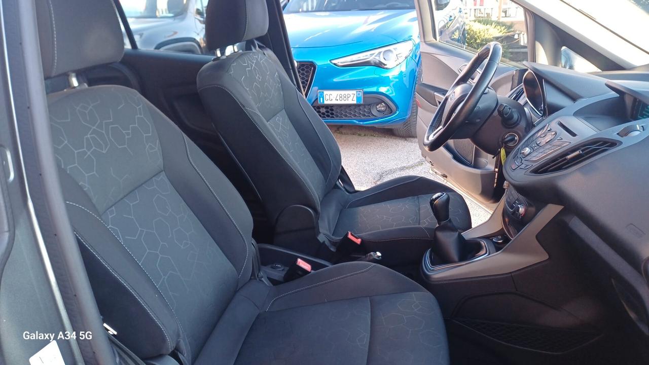 Ford B-Max 1.5 TDCi 75 CV Titanium