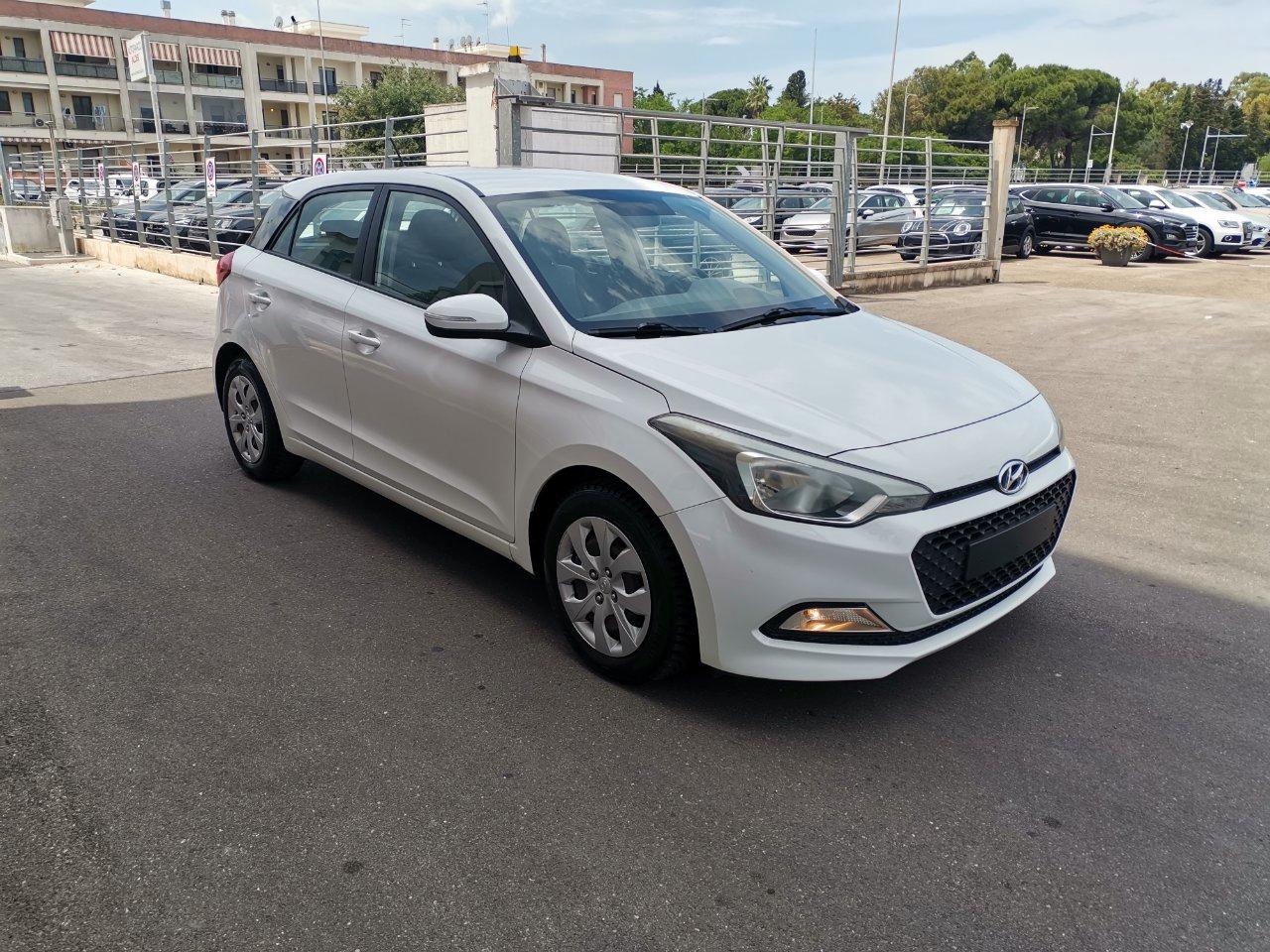 Hyundai i20 5 Porte i20 5p 1.2 Classic 84cv