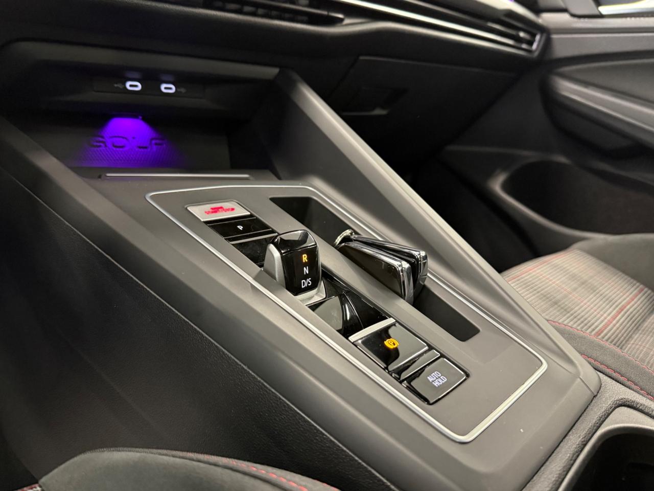 Volkswagen Golf GTI Golf 2.0 TSI GTI DSG PERFORMANCE
