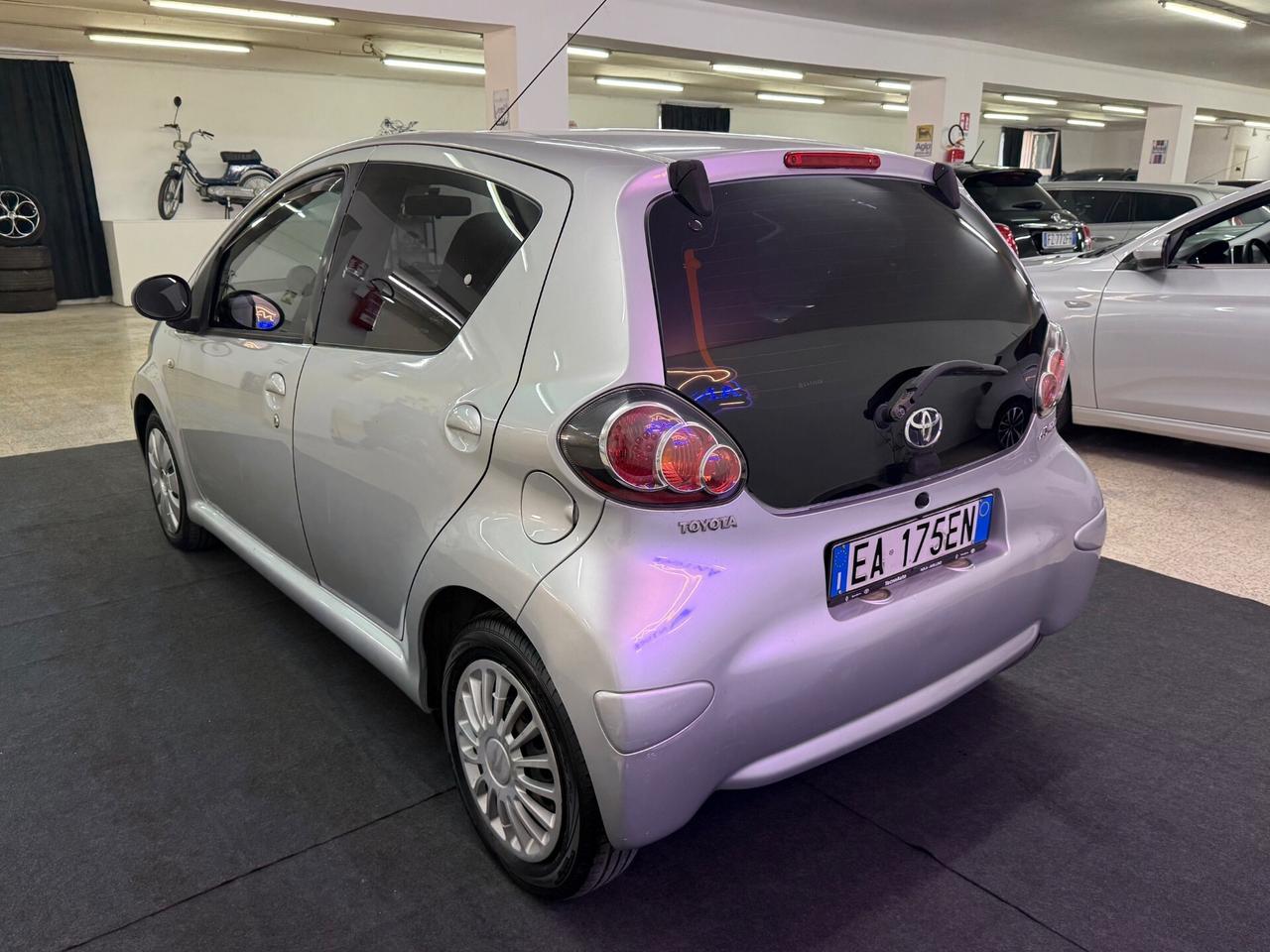 TOYOTA Aygo 2010 1.0 VVT-i 68cv 5 porte Sol