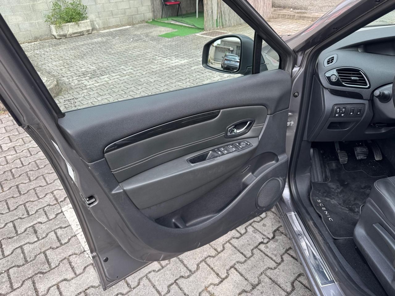 Renault Scenic 1.5 dCi 110CV neopatentato