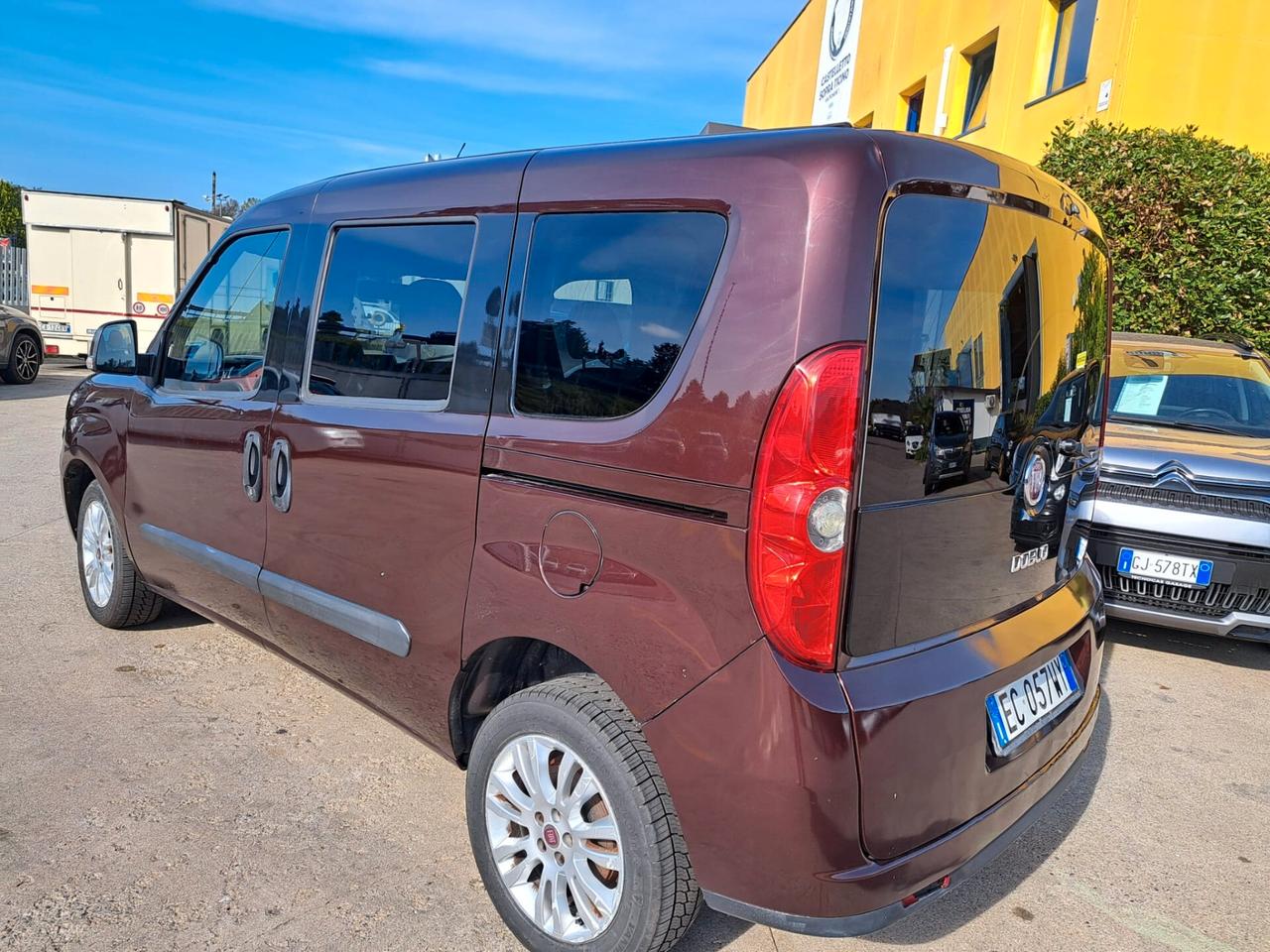 Fiat Doblò 1.4 16V 95 CV Emotion