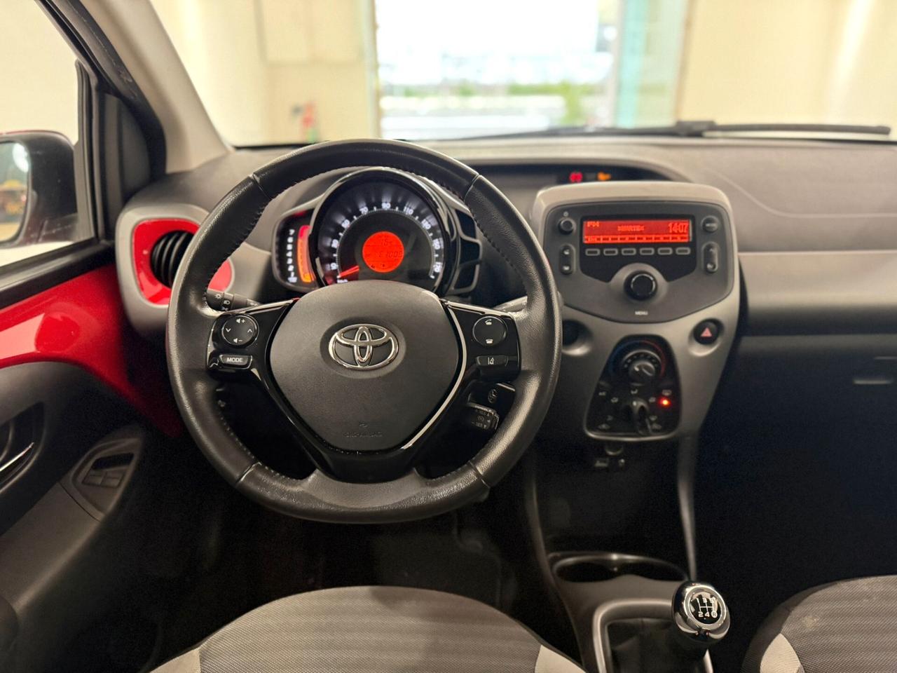 TOYOTA AYGO 1.0 72CV SOLO 60.000 KM