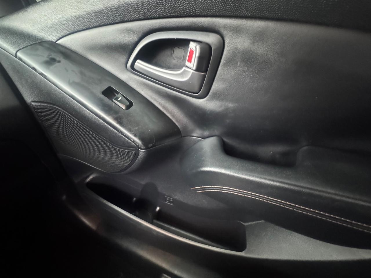 Hyundai iX35 1.7 CRDi 2WD Xpossible