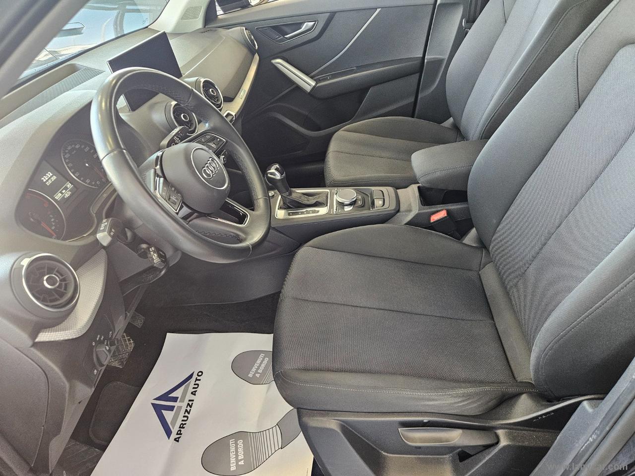 AUDI Q2 30 TDI S tronic Business
