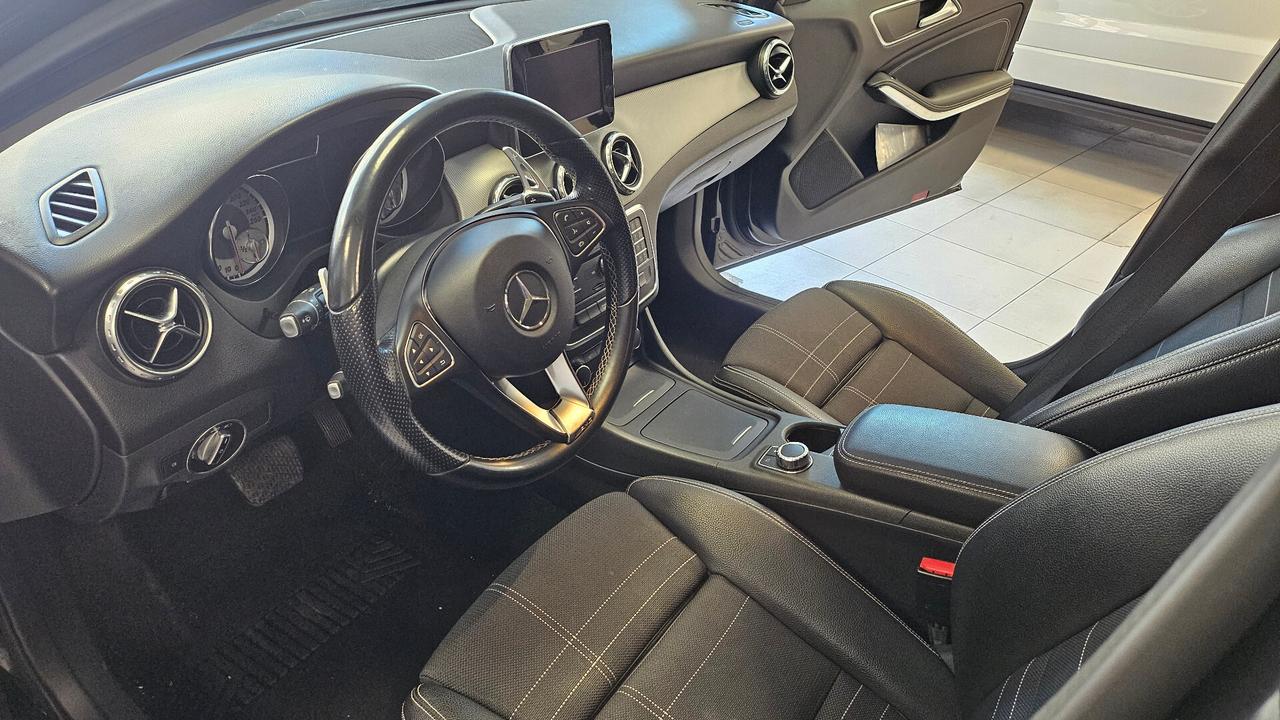Mercedes-benz GLA 200 d Sport automatica garanzia 12 mesi