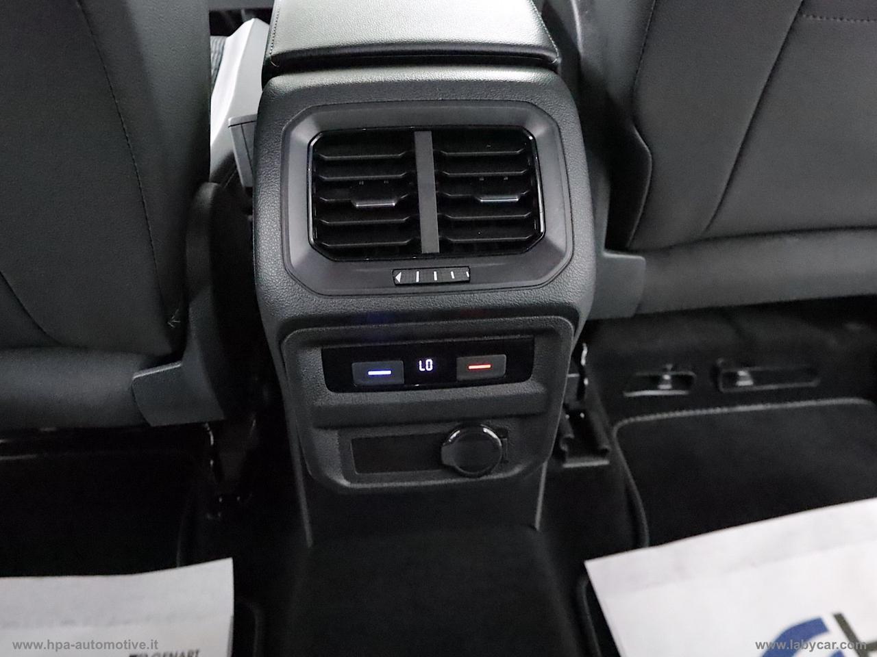 VOLKSWAGEN Tiguan 2.0TDI DSG R-LINE LED IQ-LIGHT NAVI PELLE RETROCAMERA
