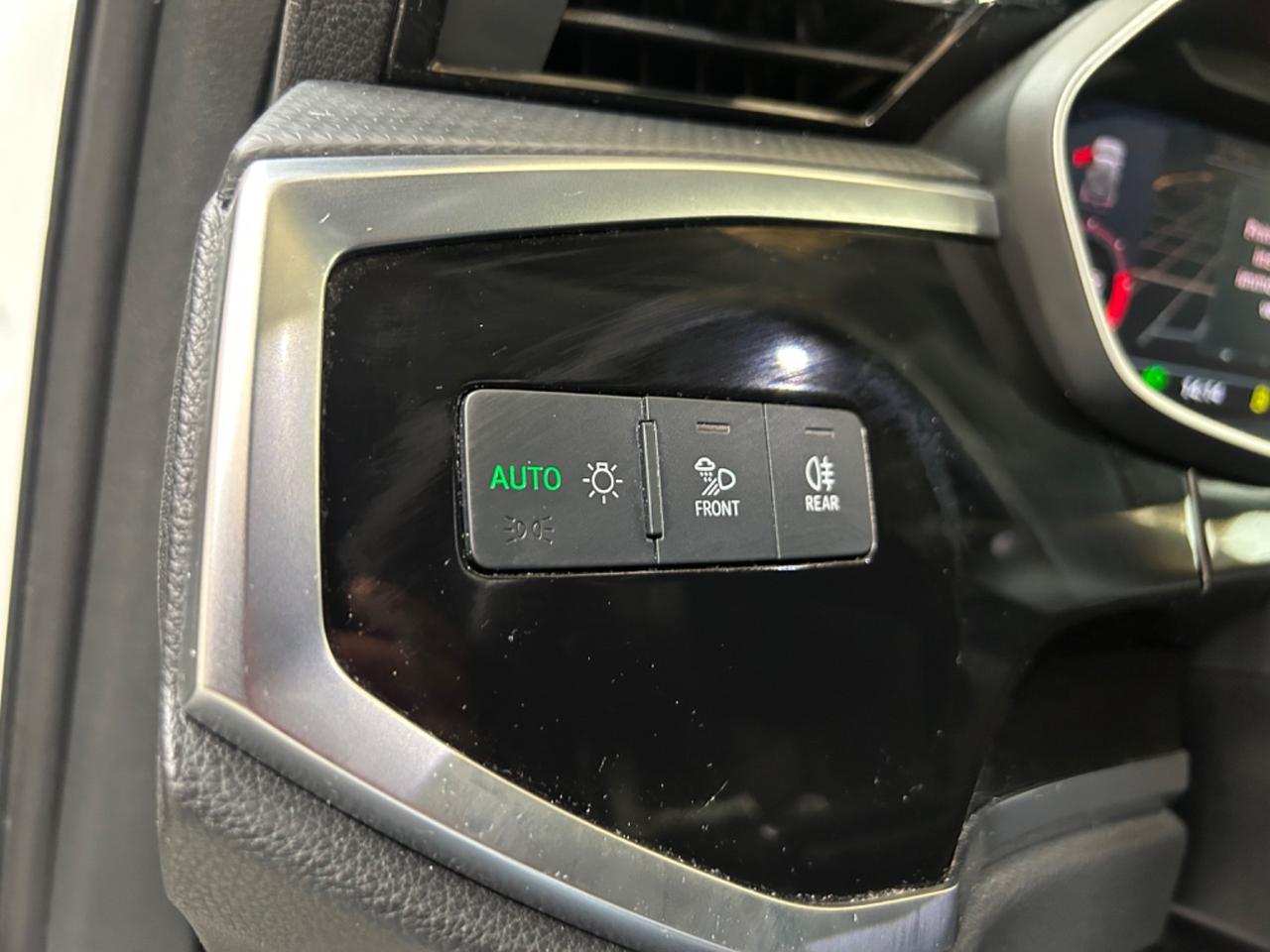 Audi Q3 35 TDI S tronic Business Advanced