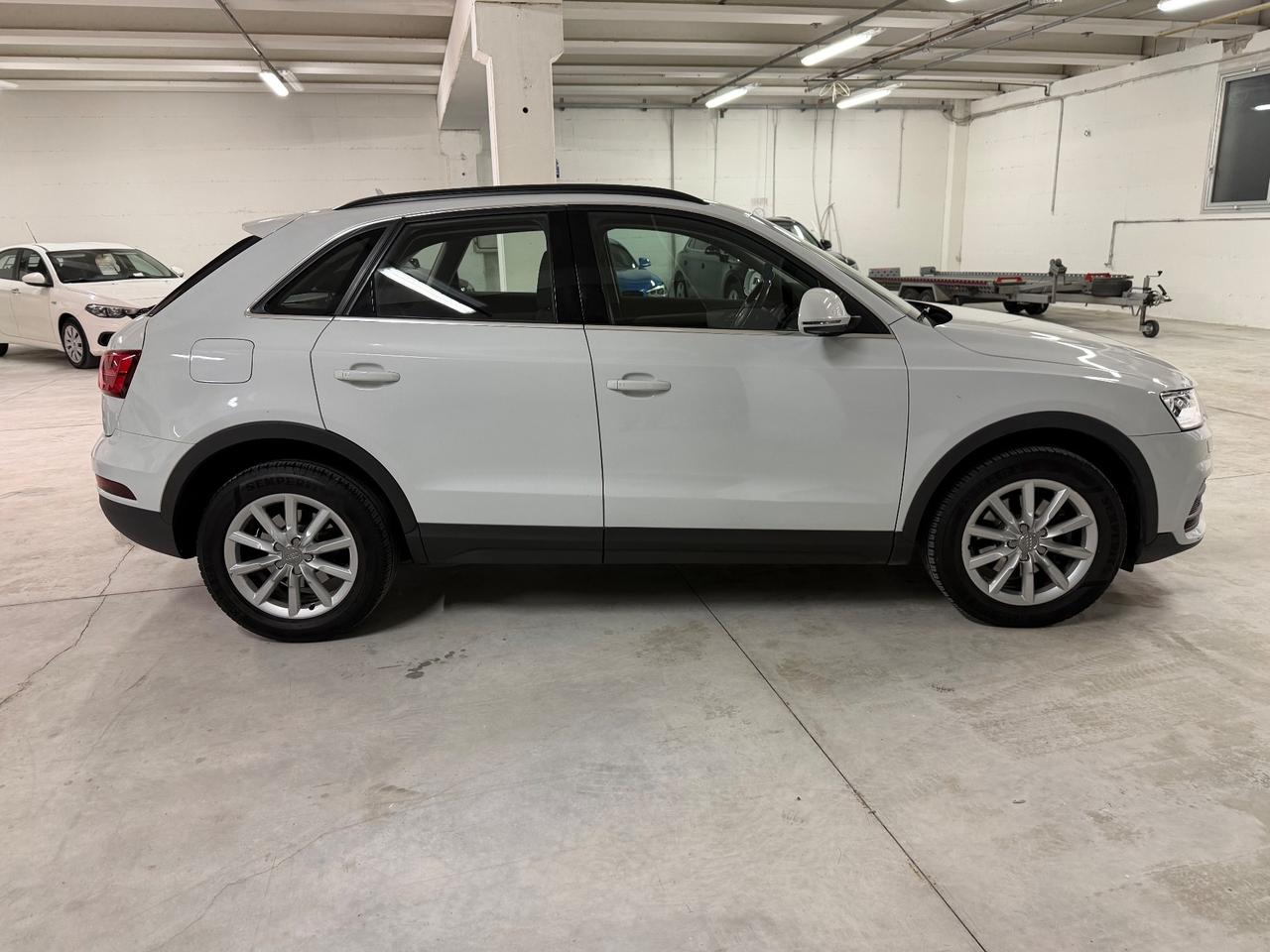 Audi Q3 2.0 TDI 150 CV Business