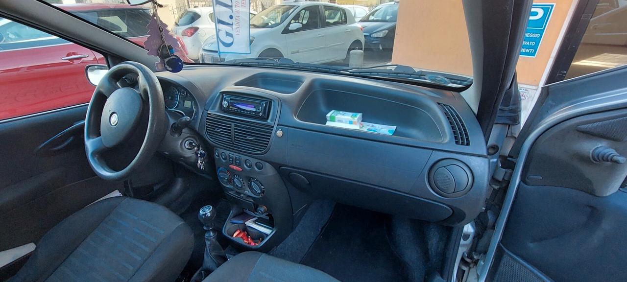 PUNTO CLASSIC FANALONE 1,2 GPL DI SERIE X NEOPATENTATI UNIPROPRIETARIO IMPECCABILE