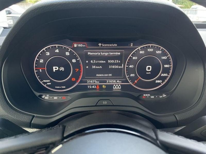 Audi Q2 Q2 35 TFSI S tronic Identity Black