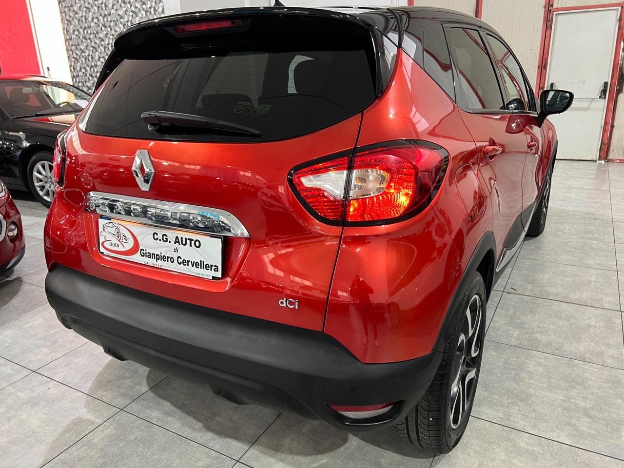 Renault Captur 1.5 90 CV - Energy Iconic - 2016