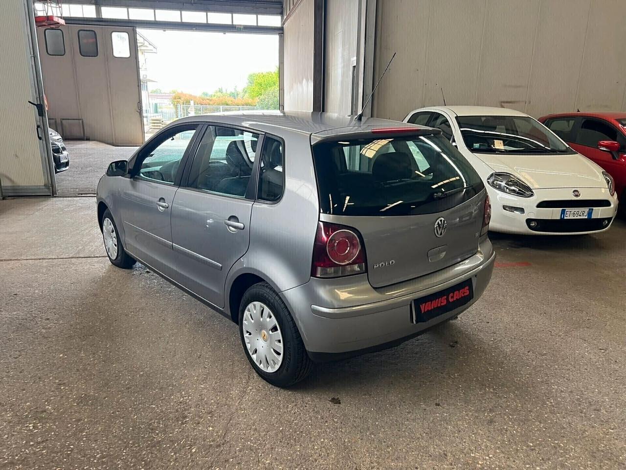 Volkswagen Polo 1.4/75CV 16V 5p. a. Comfortlin -2007e