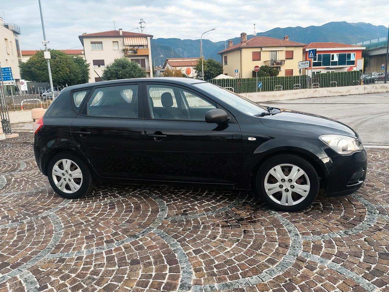 Kia Ceed cee'd 1.4 90CV 5p. EX