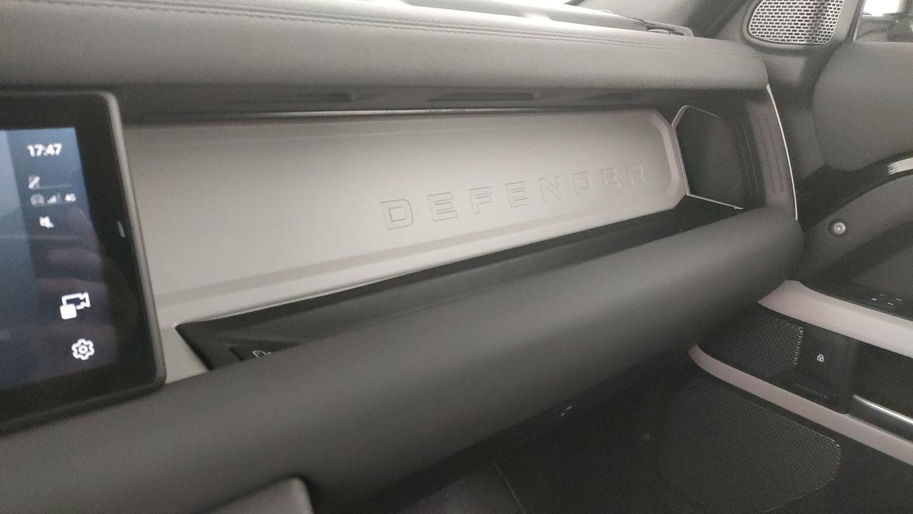 LAND ROVER Defender VII 2020 90 - Defender 90 3.0d i6 mhev awd 200cv auto