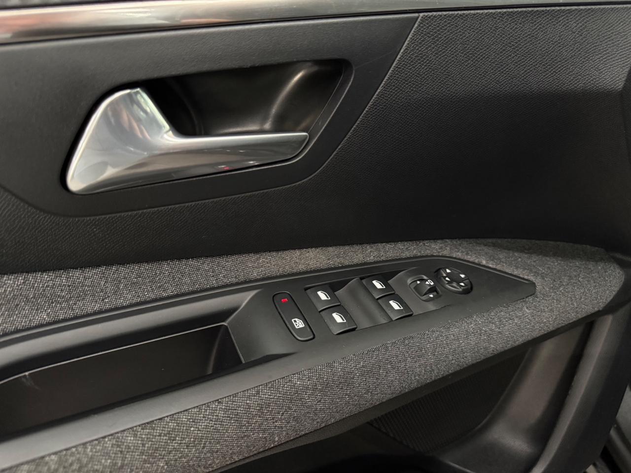 Peugeot 3008 BlueHDi 130 S&S Active Pack