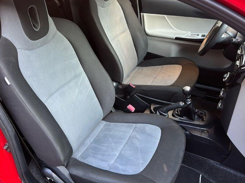 Toyota iQ 1.0 VVT-i Lounge