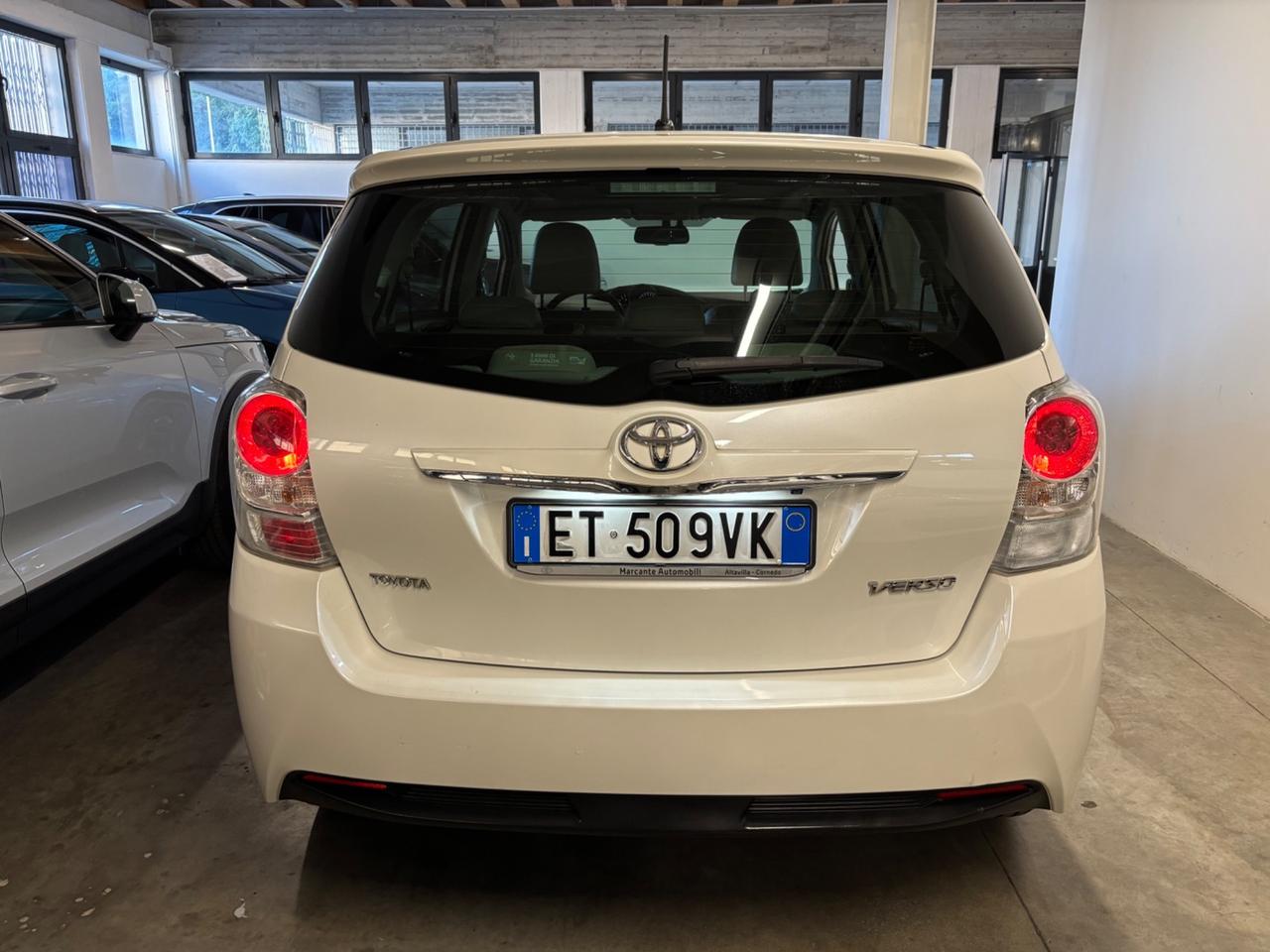 Toyota Verso 1.6 D-4D | 7 POSTI |