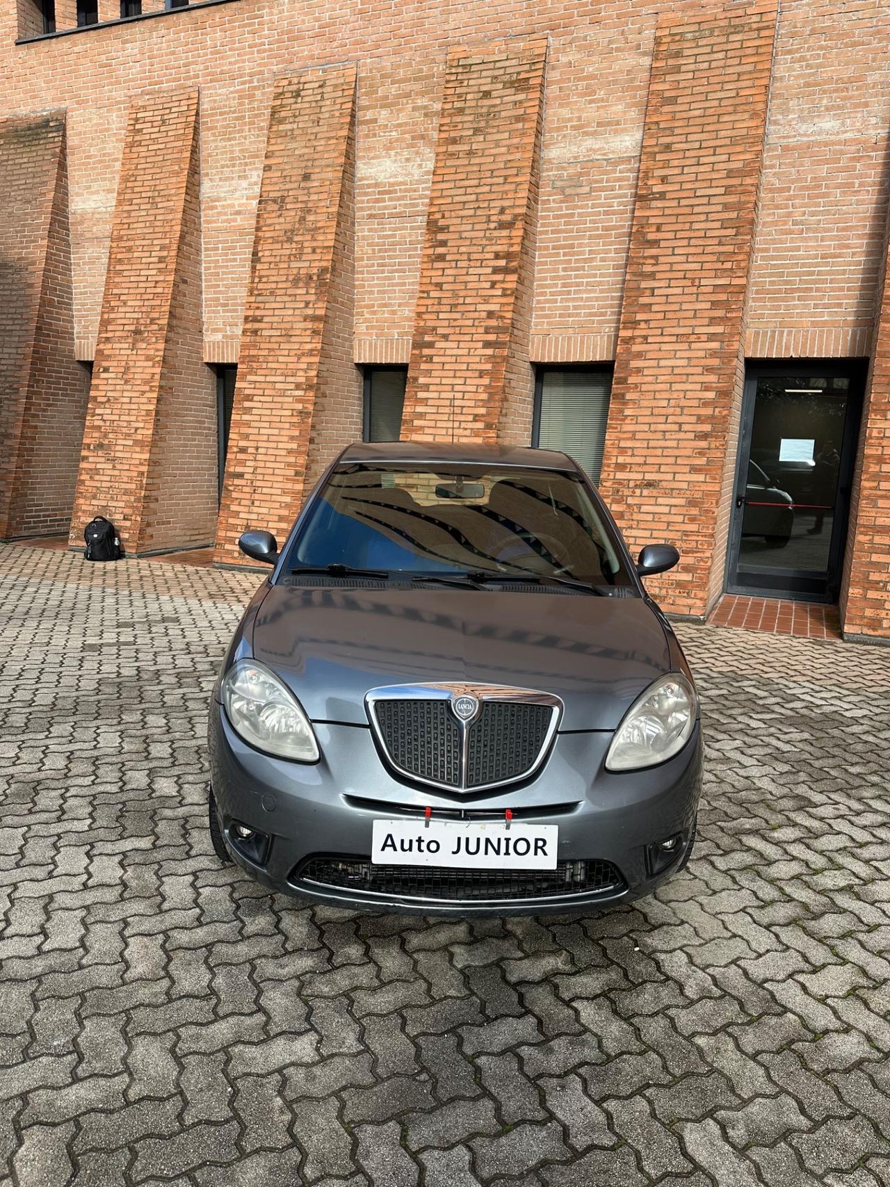 Lancia Ypsilon 1.4 Platino Ecochic GPL
