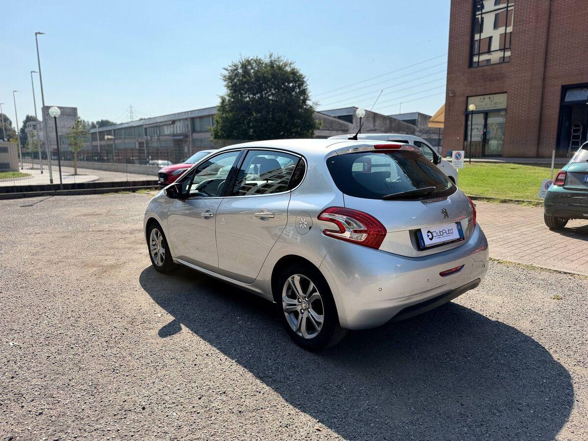 Peugeot 208 208 1.2 PT Allure s&s 5p etg5 E6