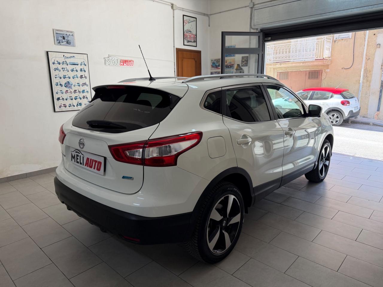 Nissan Qashqai 1.5 DCI 110 CV Tekna CAMERA 360°