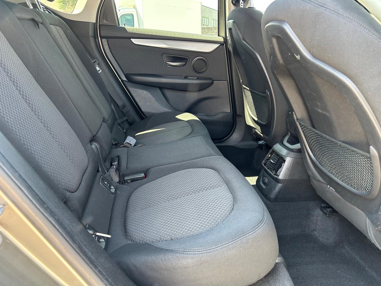 Bmw 218d Active Tourer Advantage