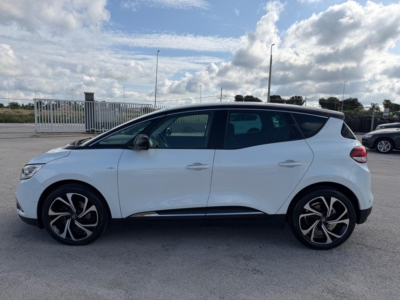 RENAULT SCENIC 1.6 DCI 130 BOSE FULL PERLATA MY18