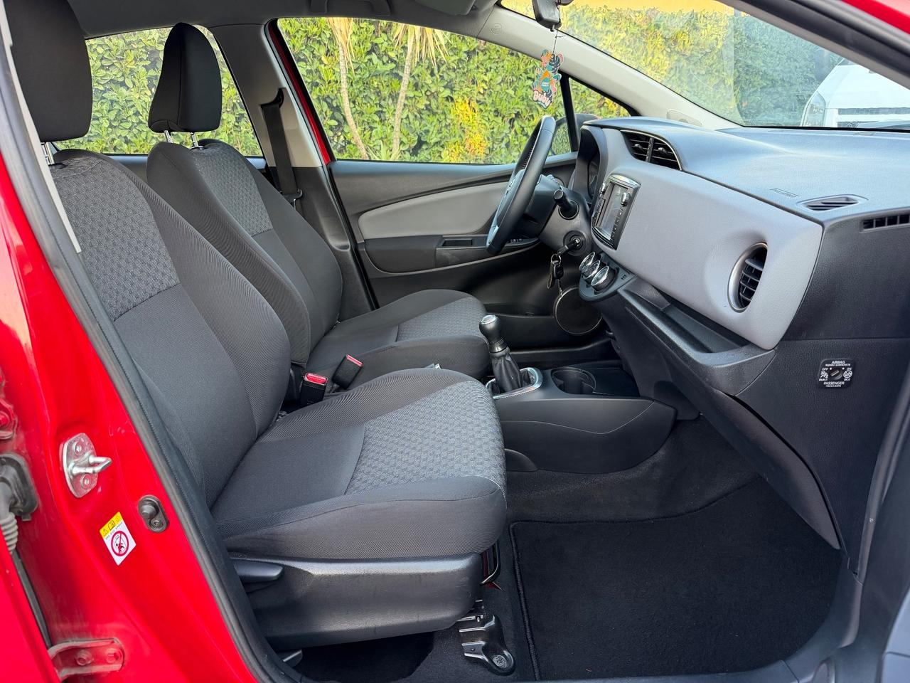 Toyota Yaris 1.0 5PORTE Lounge 2015 EURO6