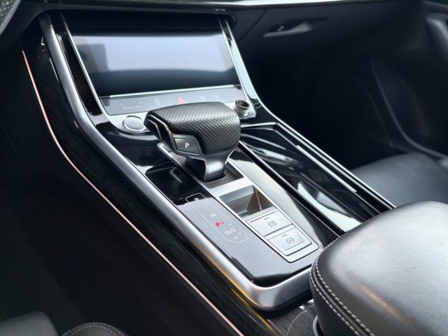 AUDI Q8 50 TDI 286 MHEV Sport s-line