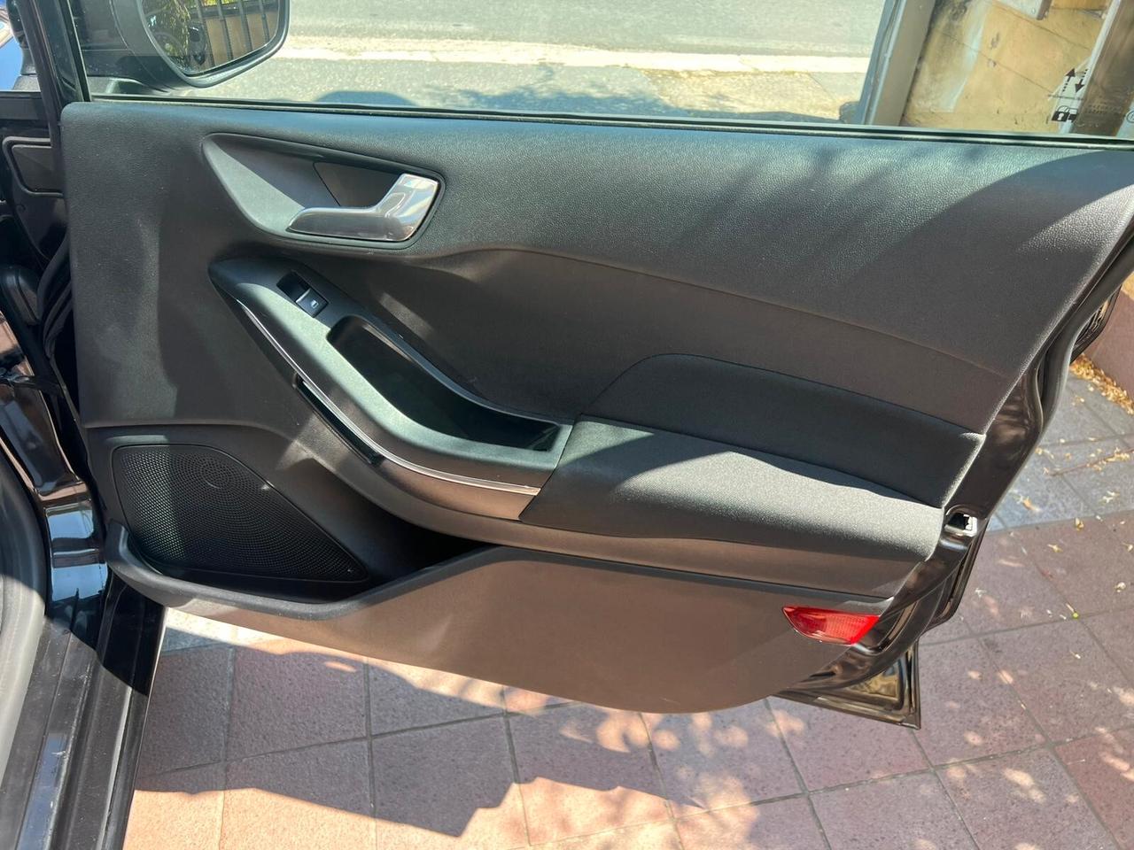 Ford Fiesta 1.1 75 CV GPL 5 porte Titanium