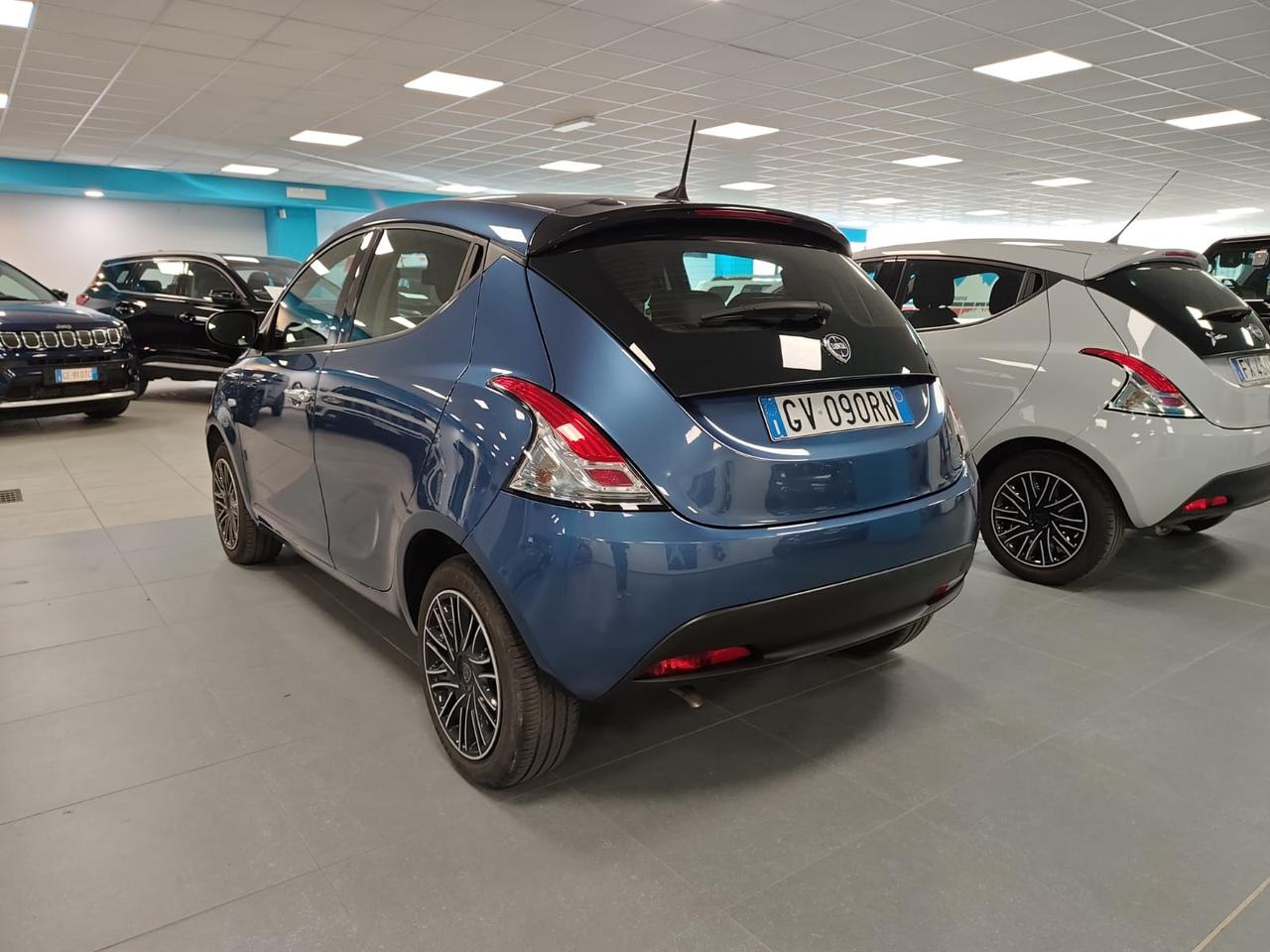 LANCIA Ypsilon My24 1.0 Firefly 70 CvStart&Stop Hybrid Oro