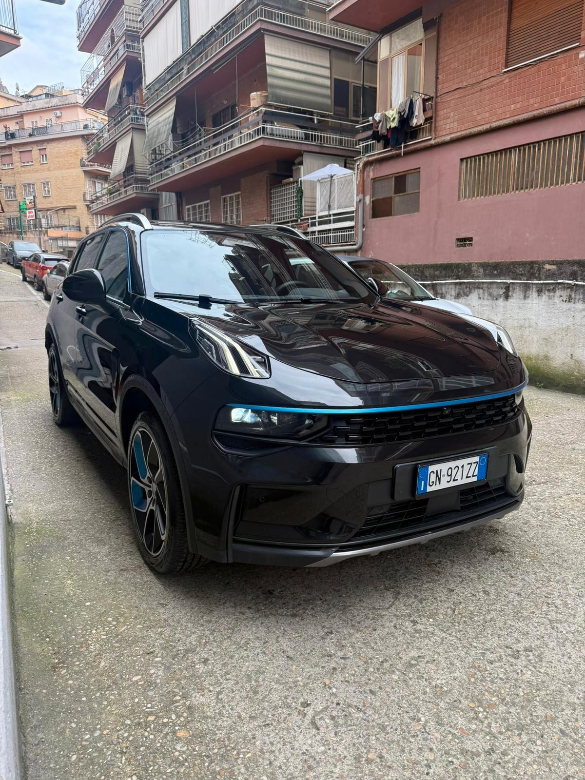 Lynk&co 01 PHEV