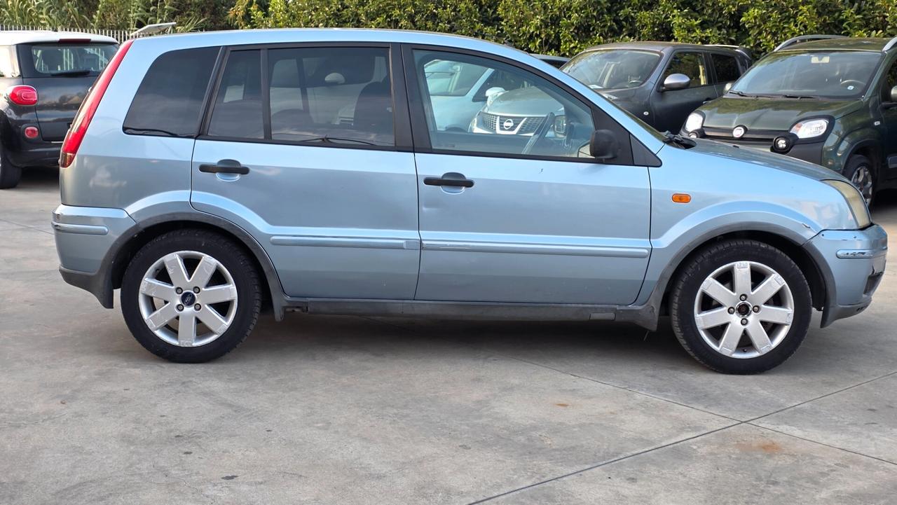 Ford Fusion 1.6 TDCi 5p. Leather