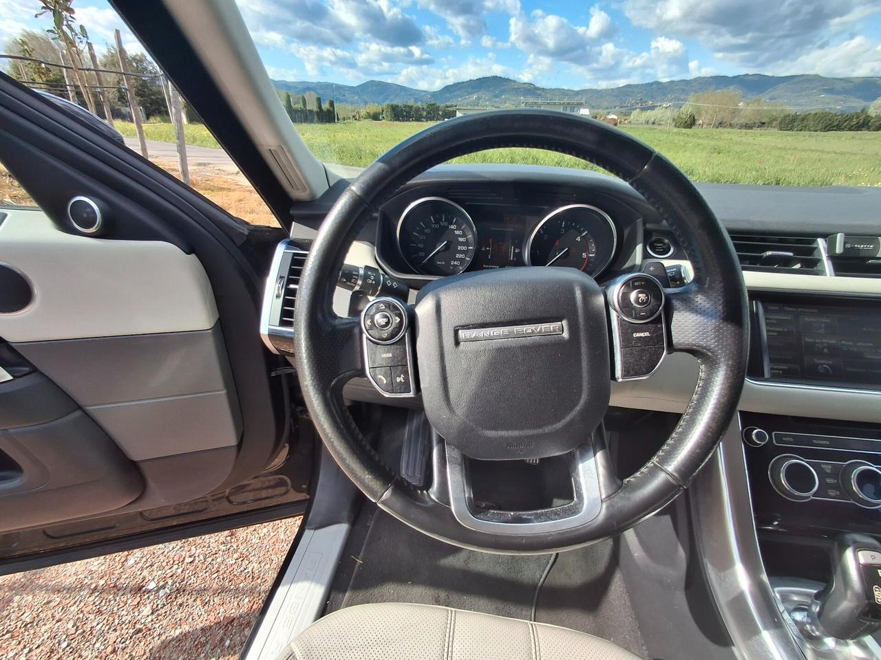 Land Rover Range Rover Sport 3.0 TDV6 HSE Dynamic