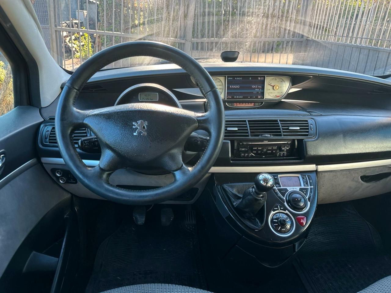 Peugeot 807 2.0 HDi 136CV ST
