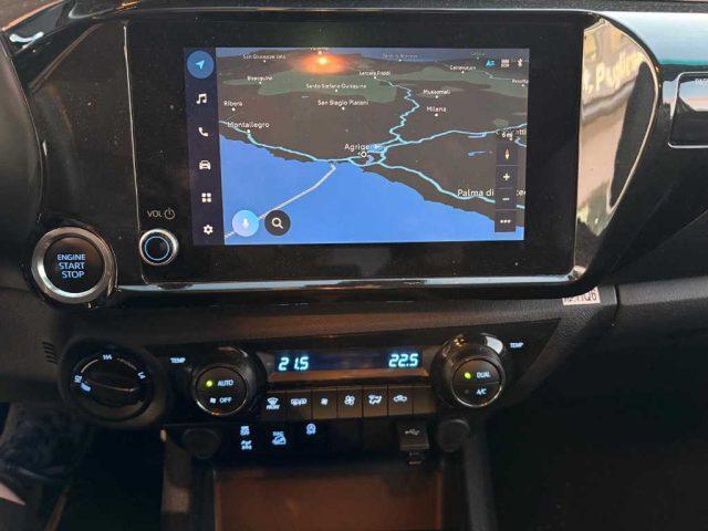 TOYOTA Hilux 4ª serie - 2.4 D-4D A/T 4WD 4 porte Double Cab