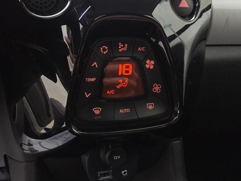 Toyota Aygo 1.0 VVT-i x-play