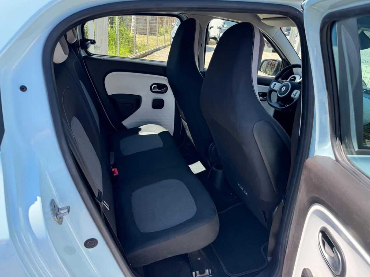 Renault Twingo SCe 65 CV Urban Night NEOPATENTATI