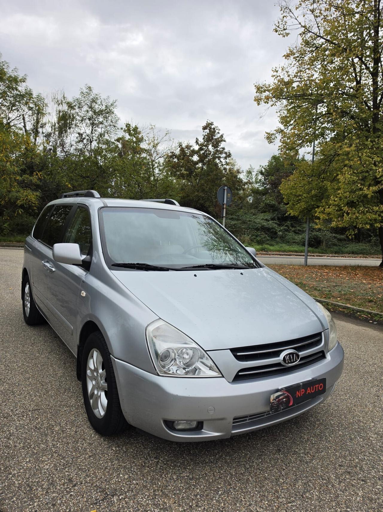 Kia Carnival GT Class 7 posti