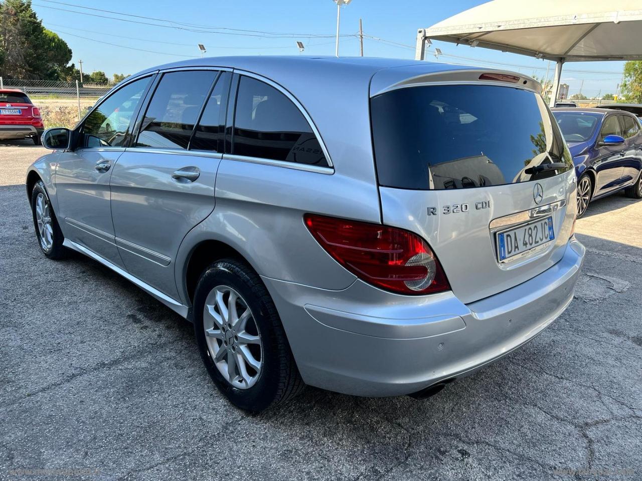 MERCEDES-BENZ R 320 CDI 4Matic