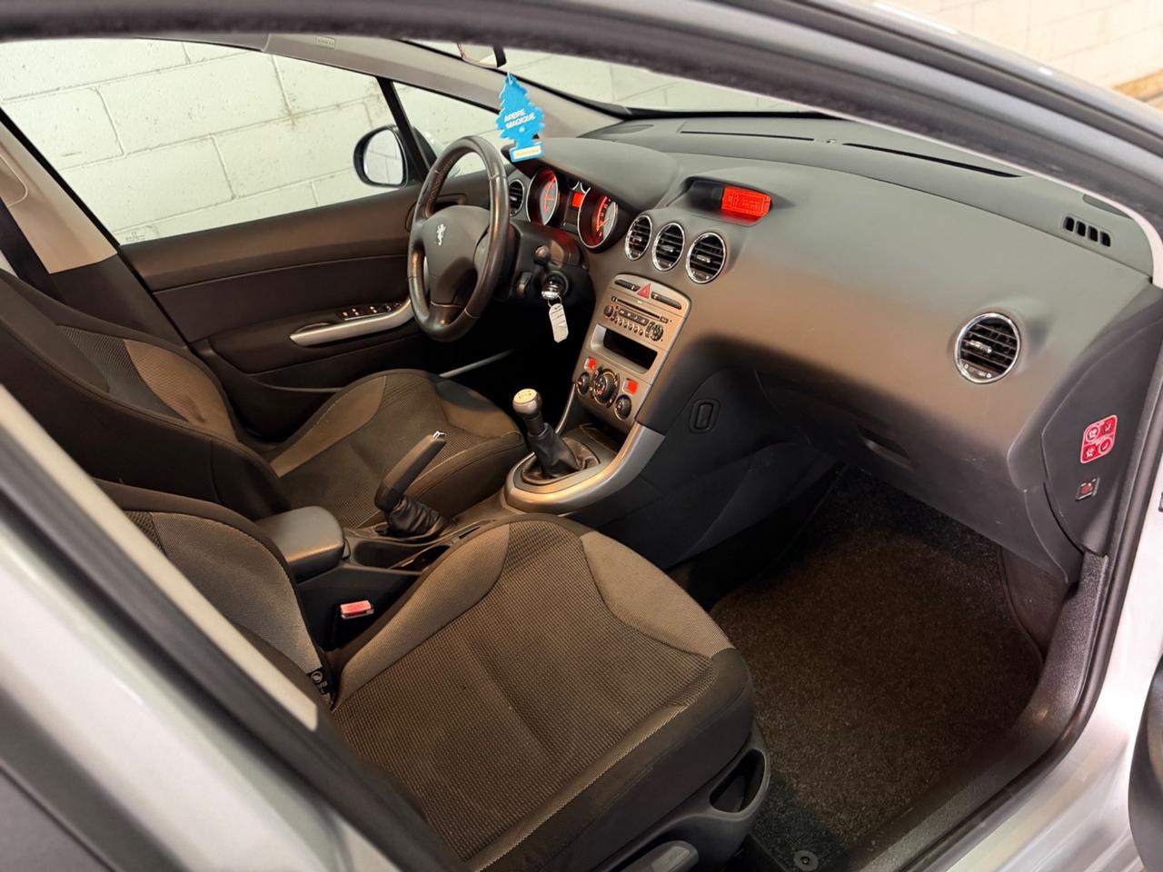 Peugeot 308 1.6 VTi 120CV 5p. Tecno