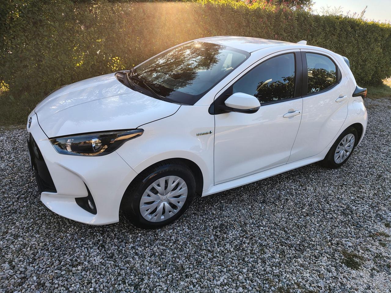 Toyota Yaris 1.5 Hybrid 5 porte Business
