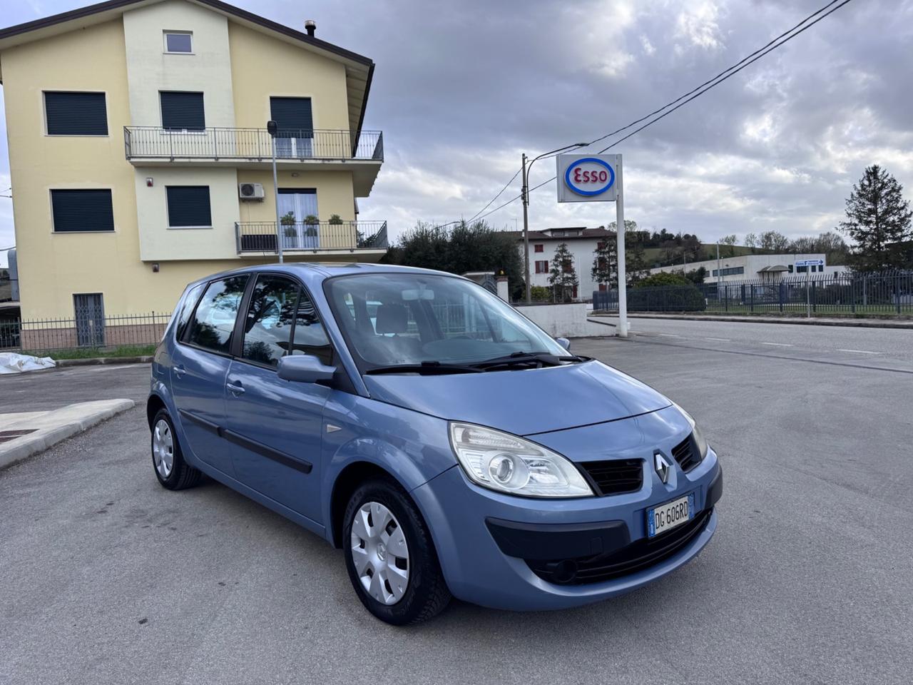 Renault Scenic Scénic 1.6 16V GPL