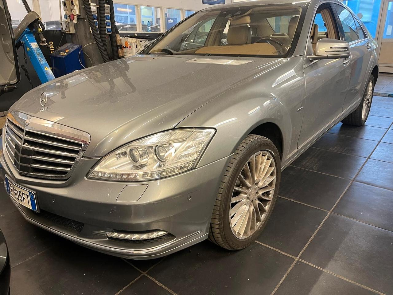 Mercedes-benz S 500 350 BlueTEC 4Matic Avantgarde
