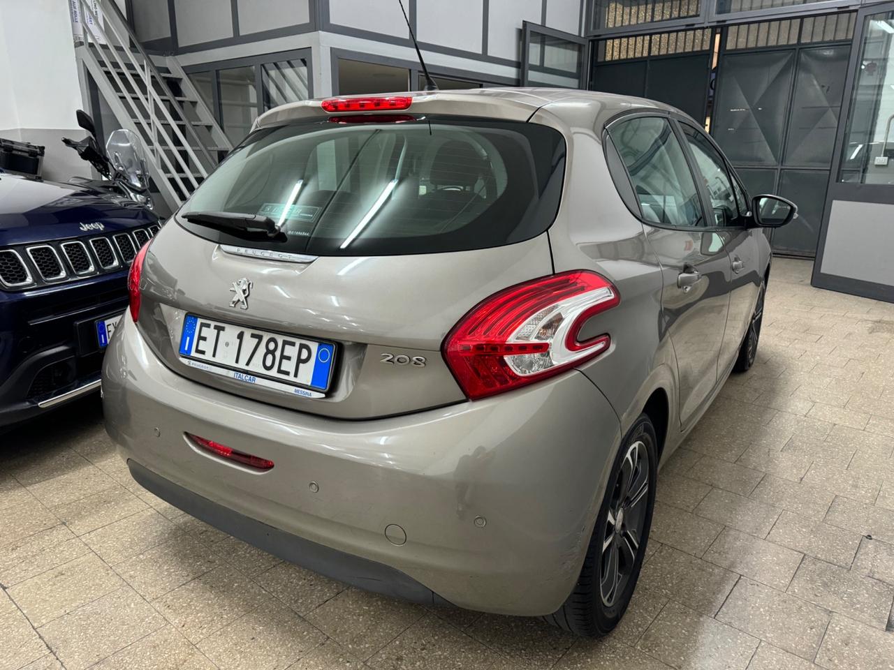 Peugeot 208 1.2 VTi 82 CV 5P. Allure KM 0 - 2014